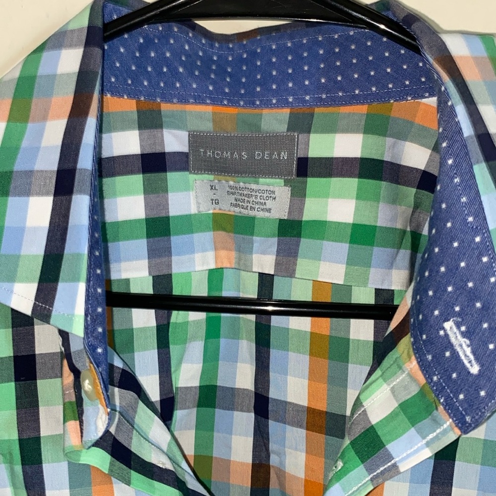 Button Down Long Sleeve Men Shirt Plaid.